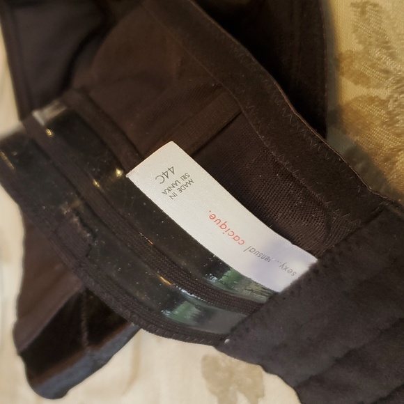 Set of 5 plus bras, all shown as 44-C sizes all underwire and 2 are strapless - Picture 7 of 11